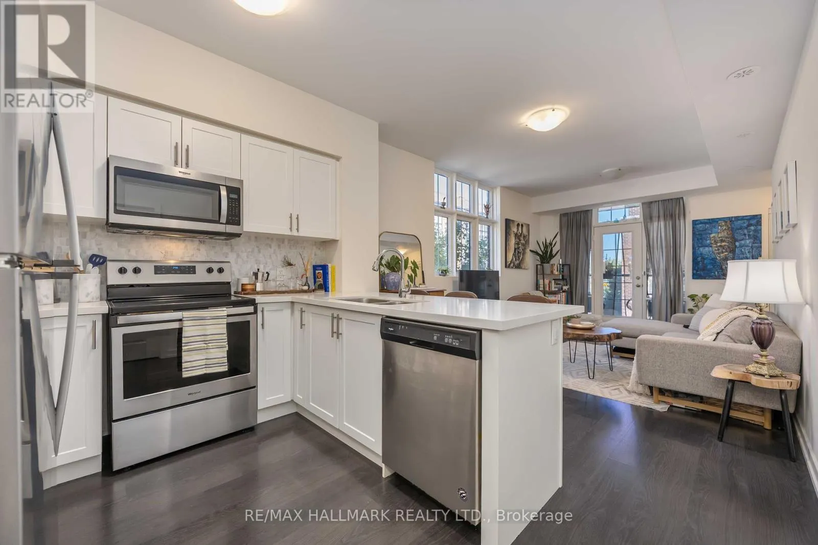 244 - 18 WHITAKER WAY