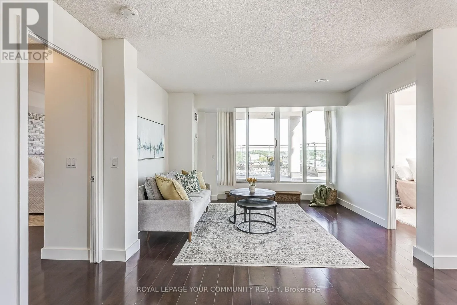 905 - 350 RED MAPLE ROAD