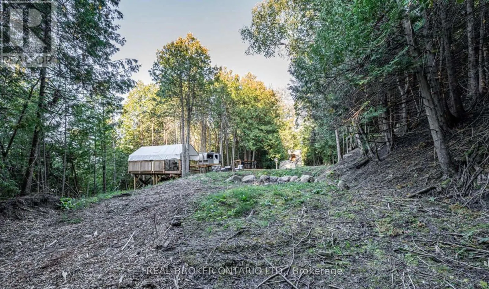 5703 10TH SIDE ROAD