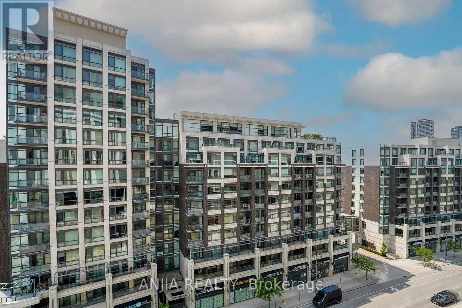 1019 - 8119 BIRCHMOUNT ROAD