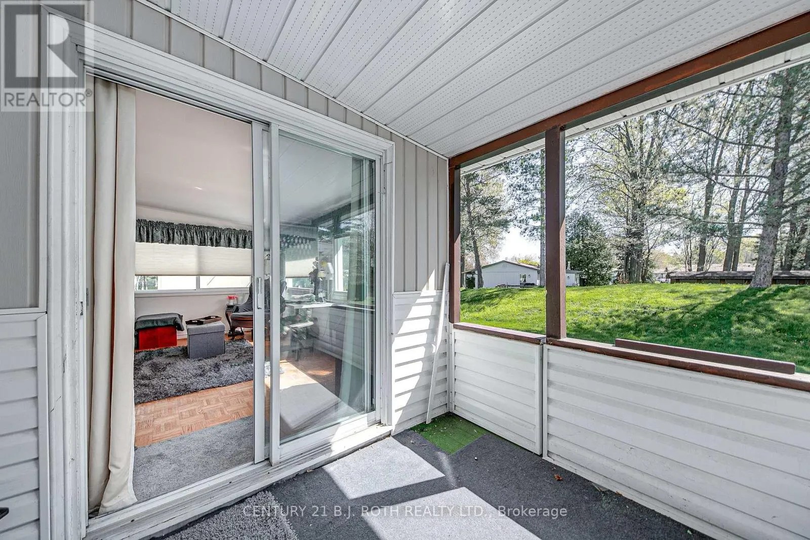 112 LINDEN LANE