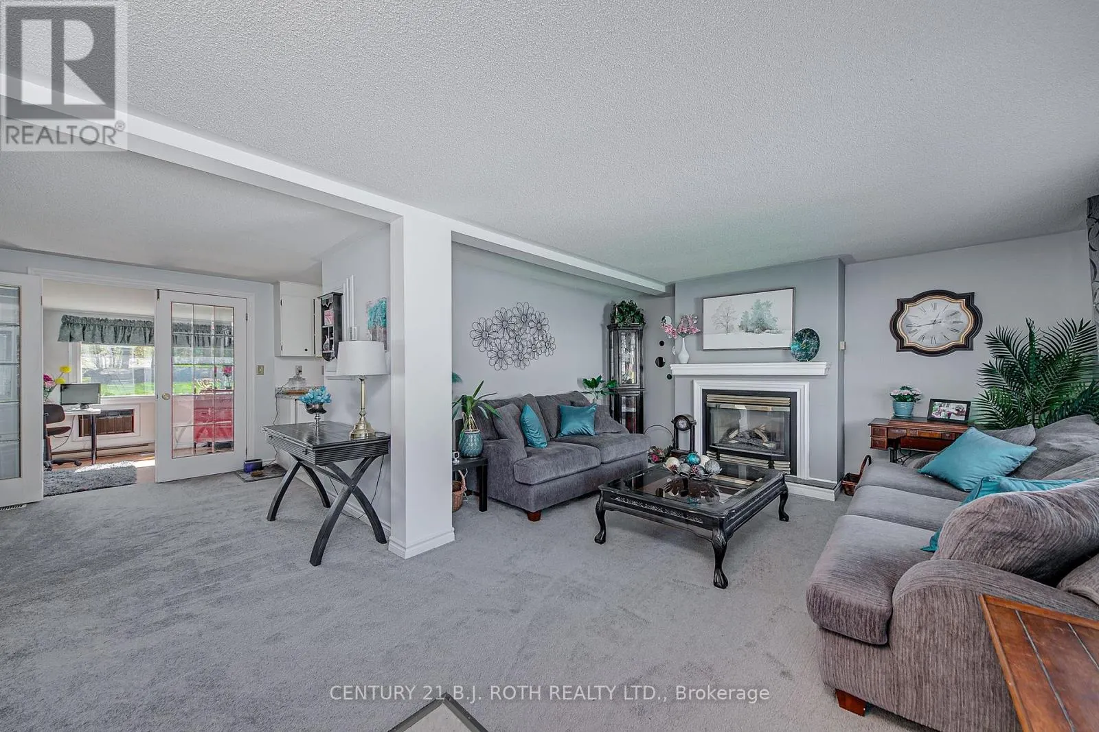 112 LINDEN LANE