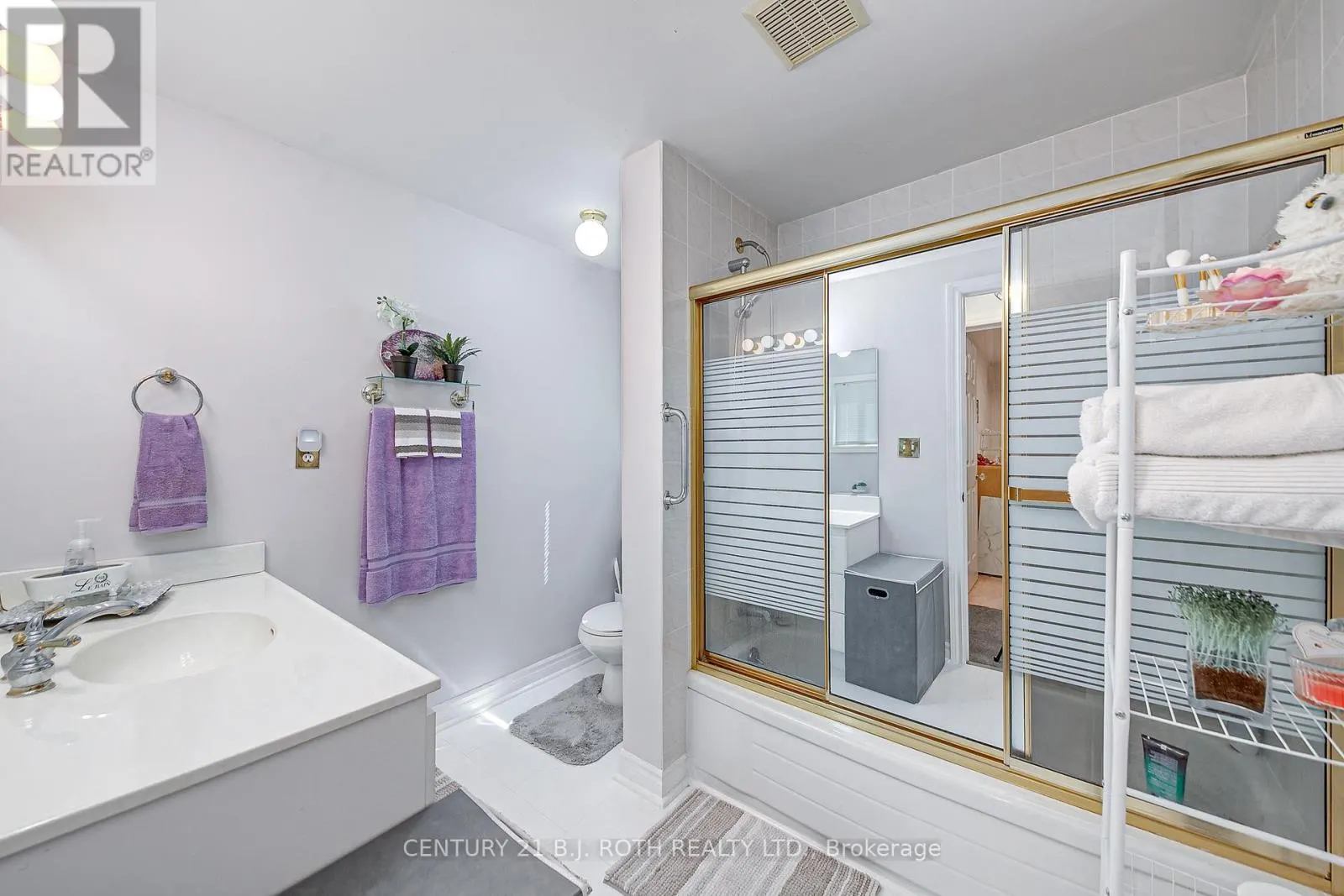 112 LINDEN LANE