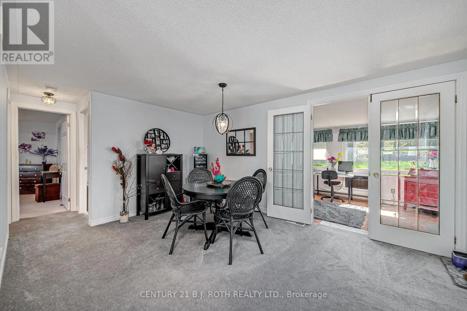 112 LINDEN LANE