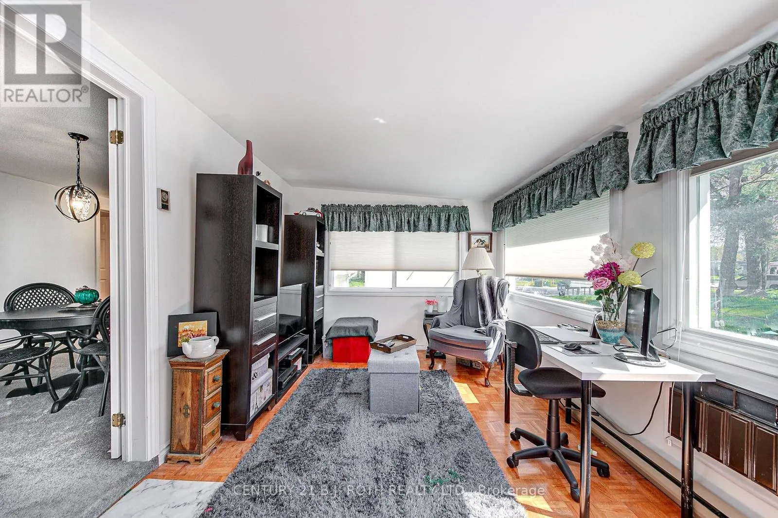 112 LINDEN LANE