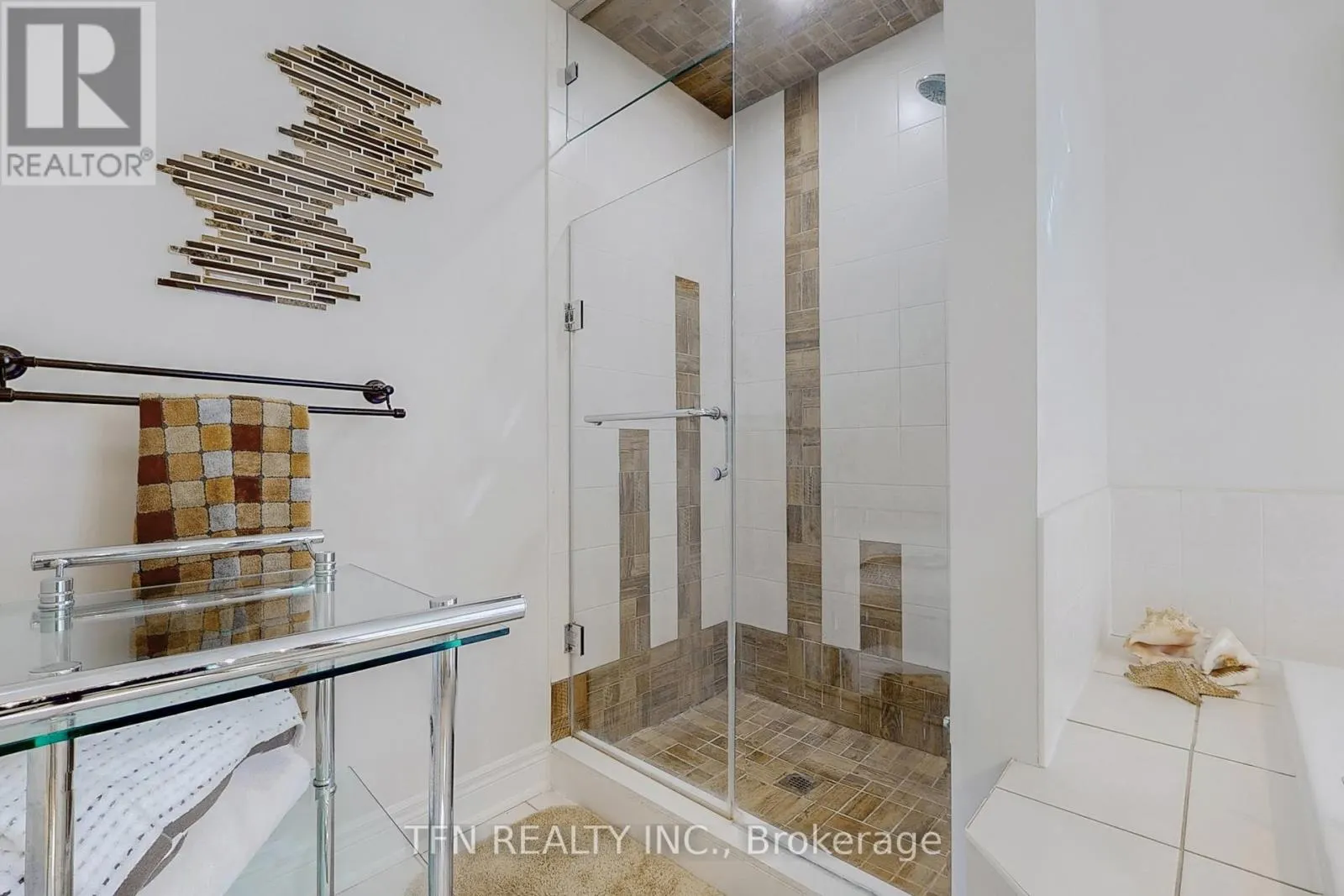 120 VALLEY VISTA DRIVE