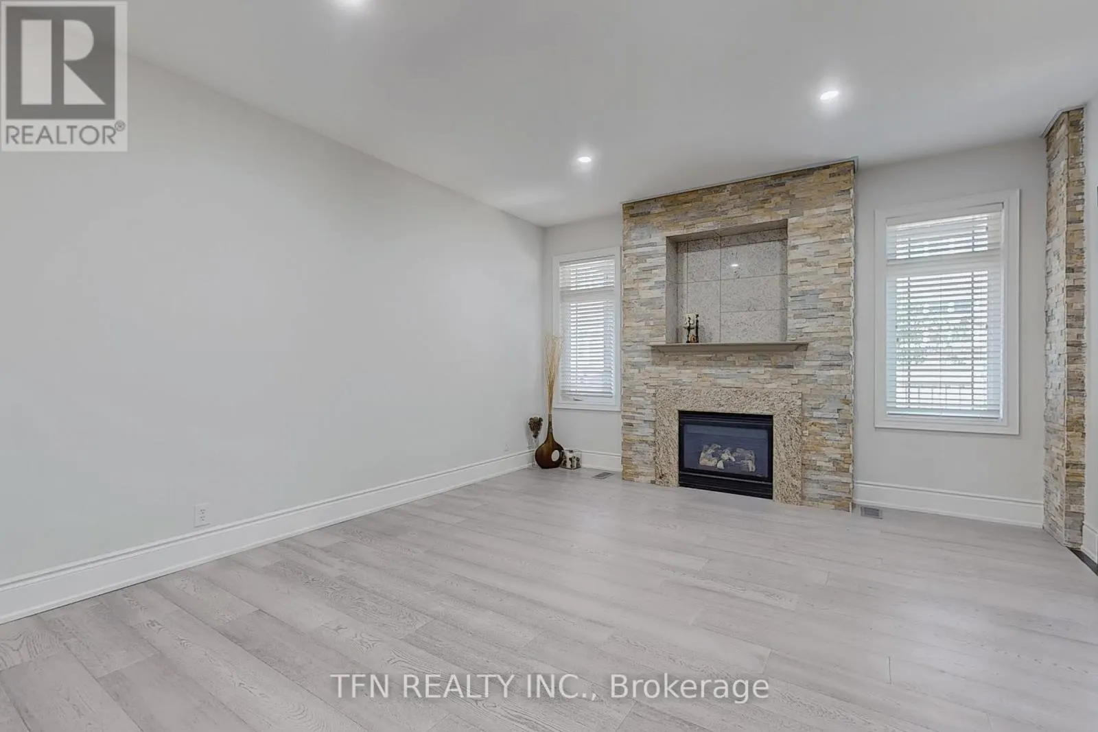 120 VALLEY VISTA DRIVE