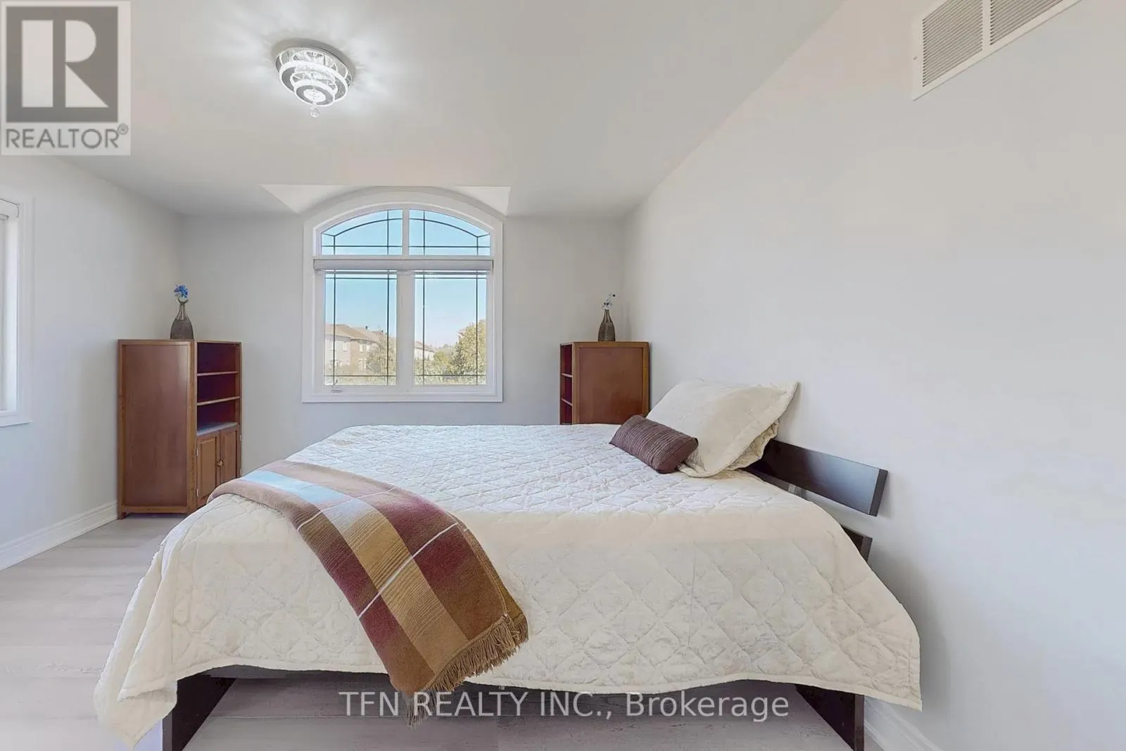 120 VALLEY VISTA DRIVE