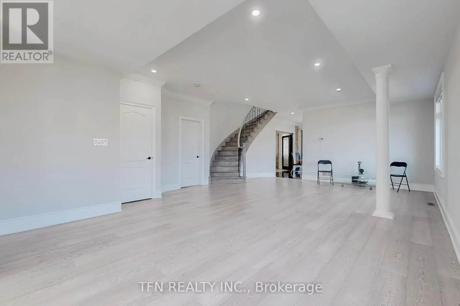 120 VALLEY VISTA DRIVE