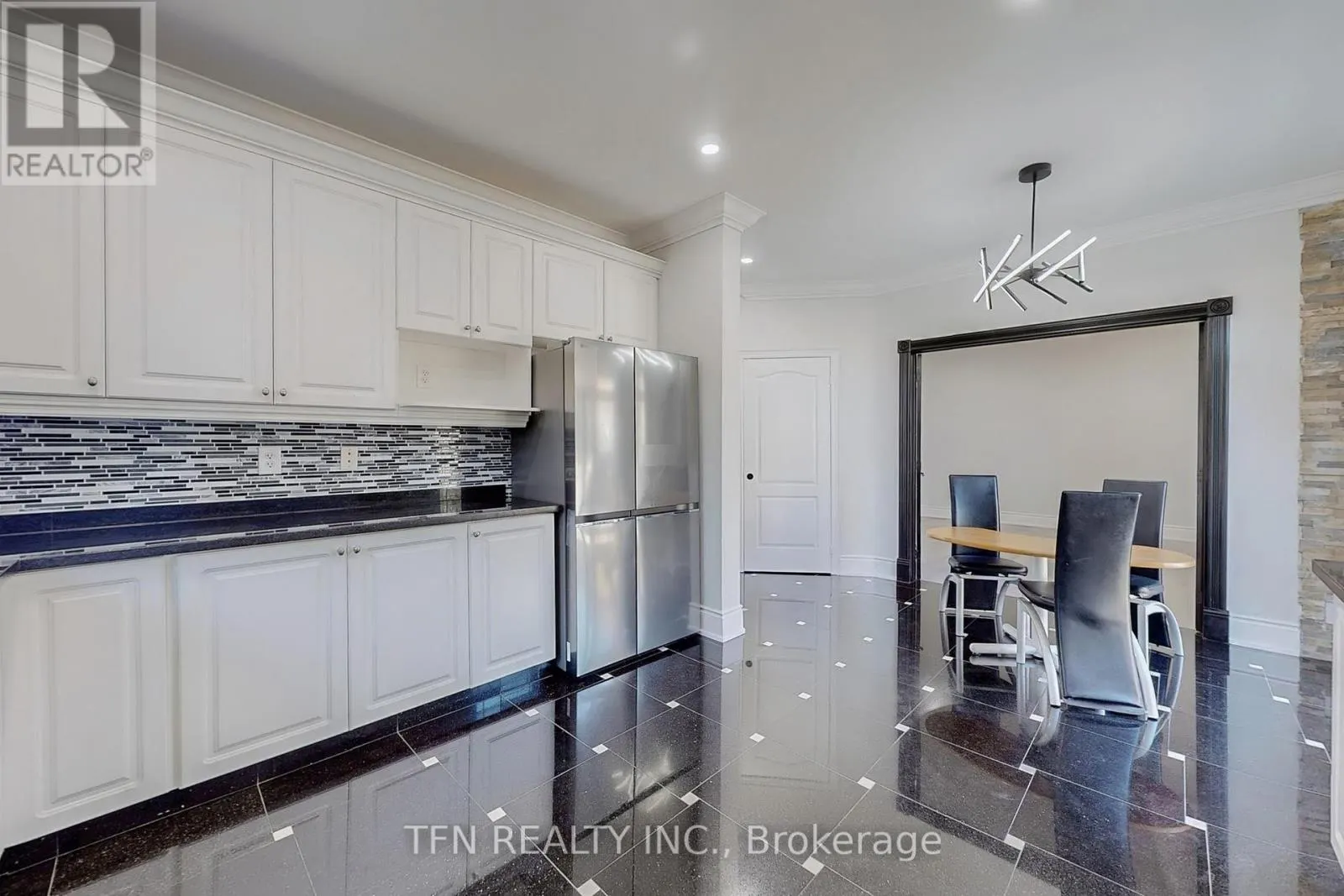 120 VALLEY VISTA DRIVE