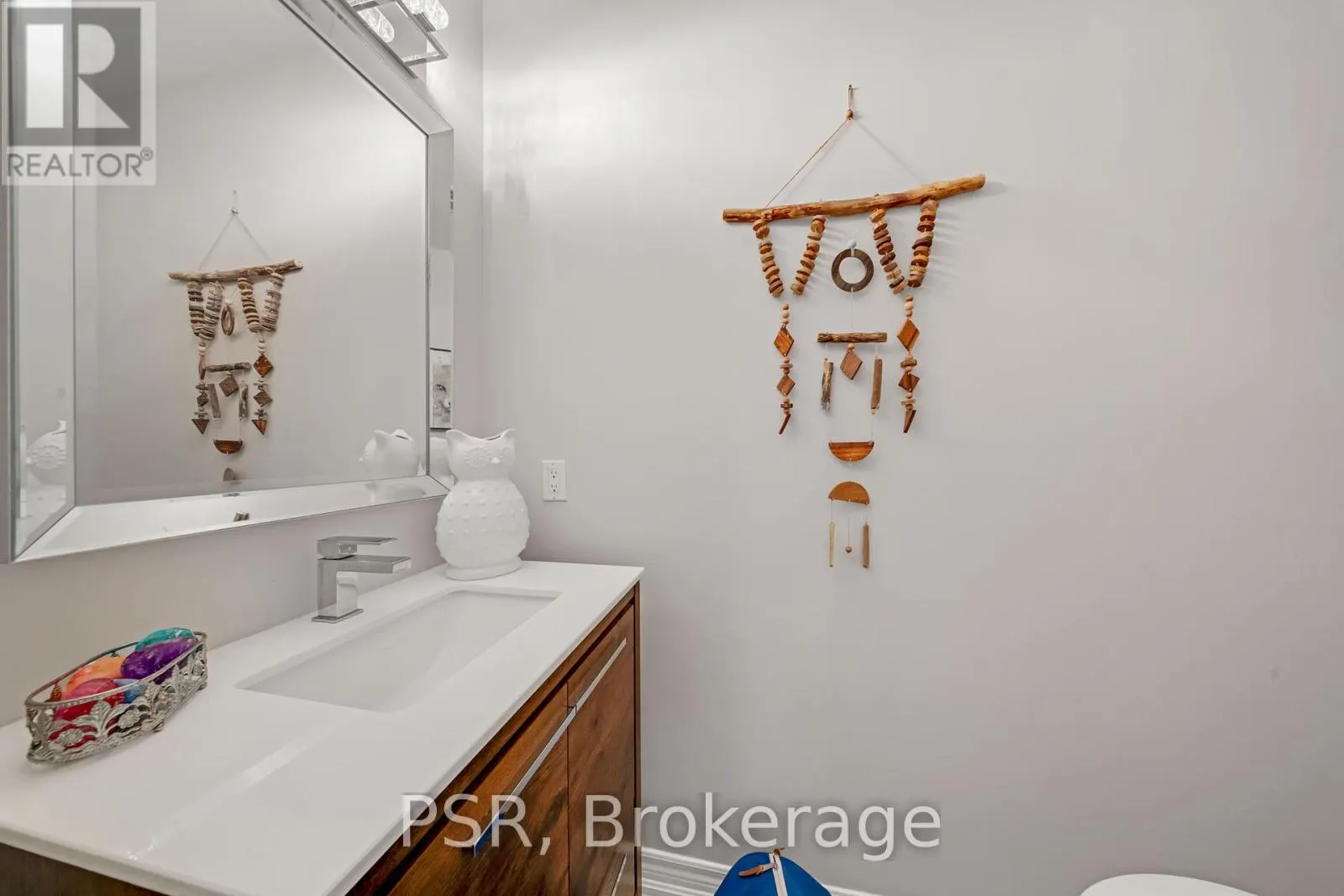 108 VILLANDRY CRESCENT
