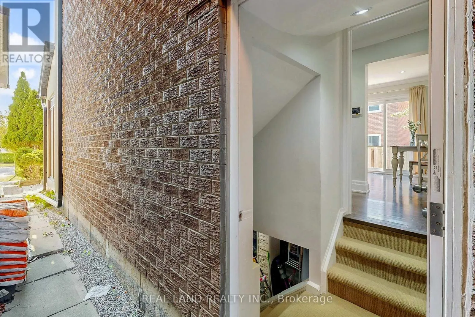 251 GLEN SHIELDS AVENUE