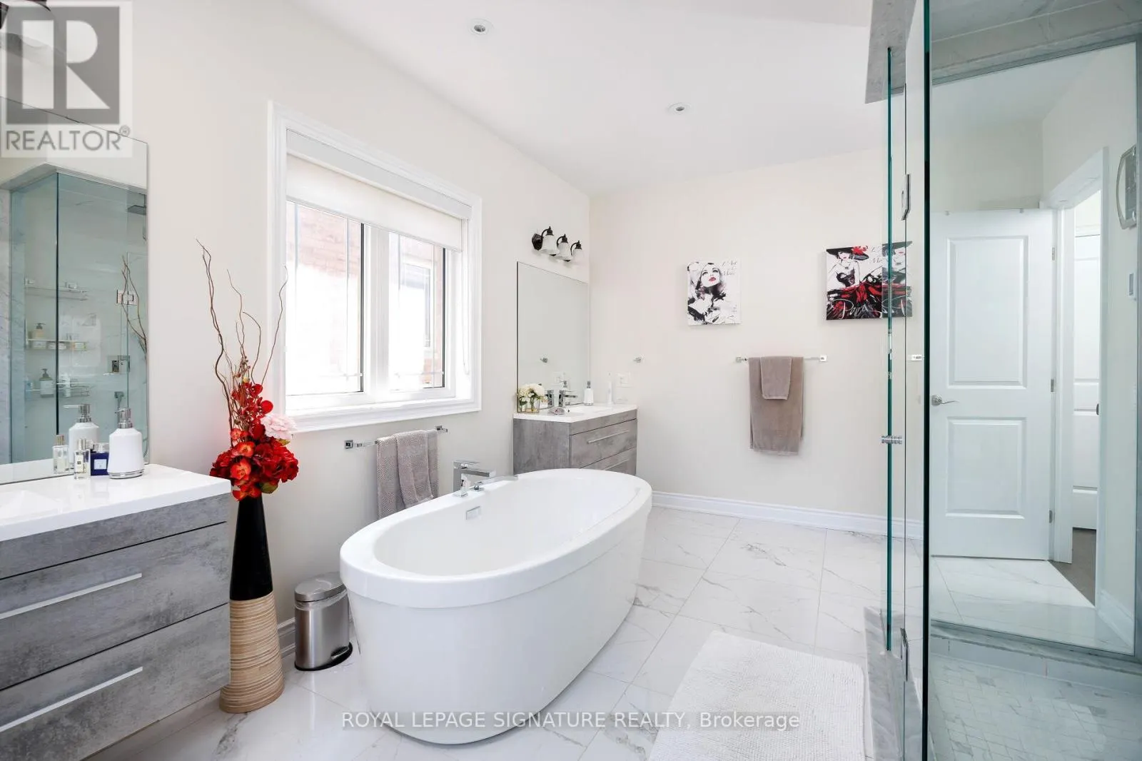 22 CONDOR WAY