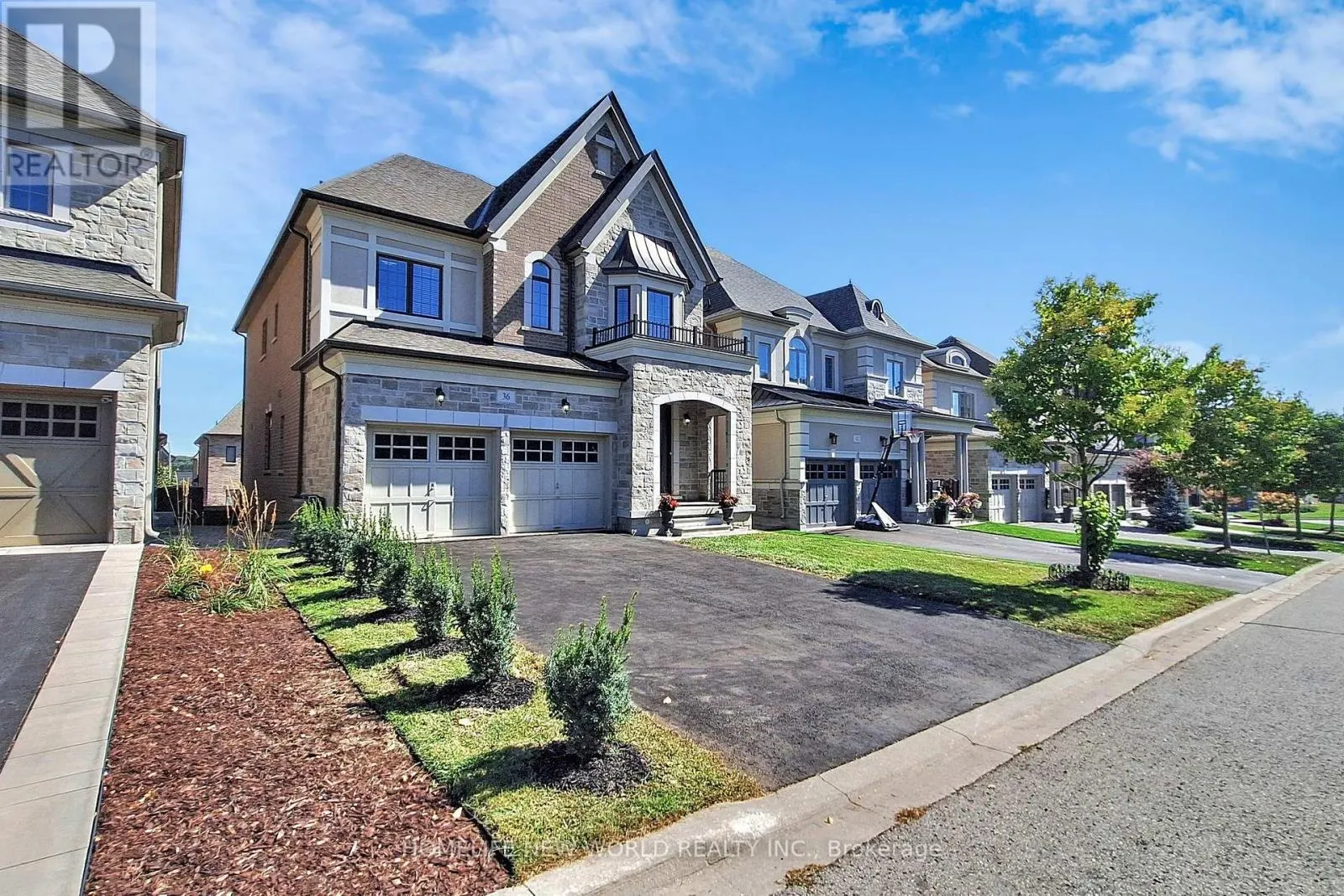 36 STRAWBRIDGE FARM DRIVE