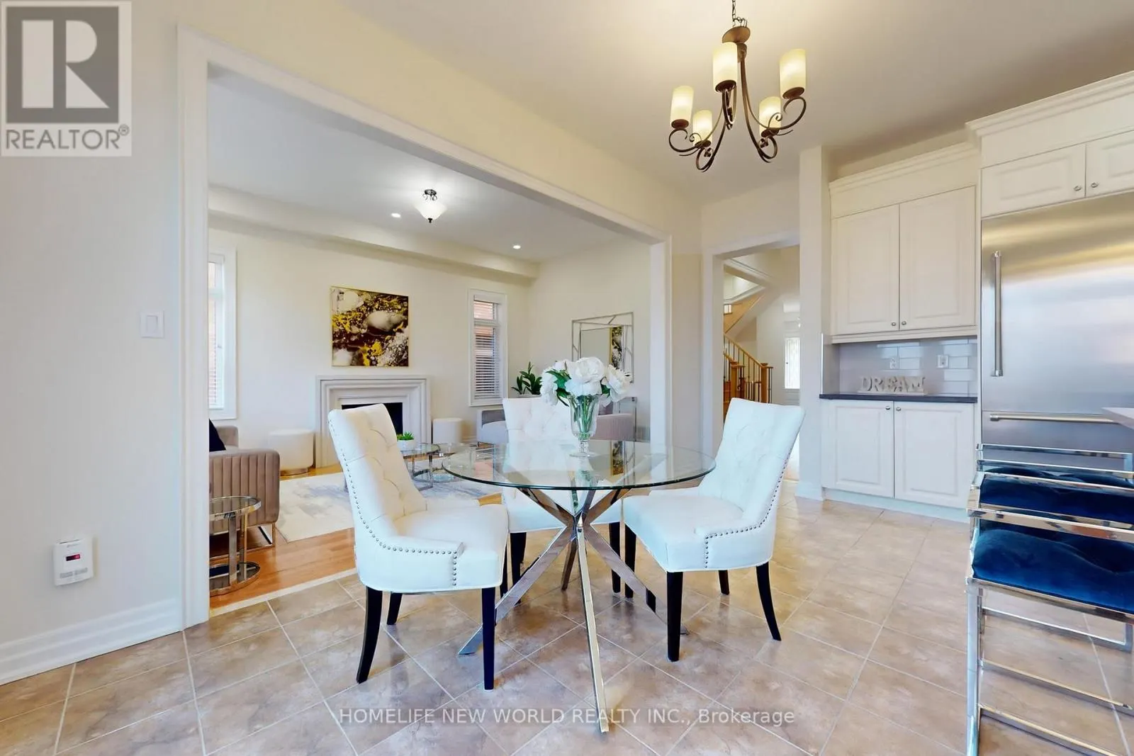 36 STRAWBRIDGE FARM DRIVE