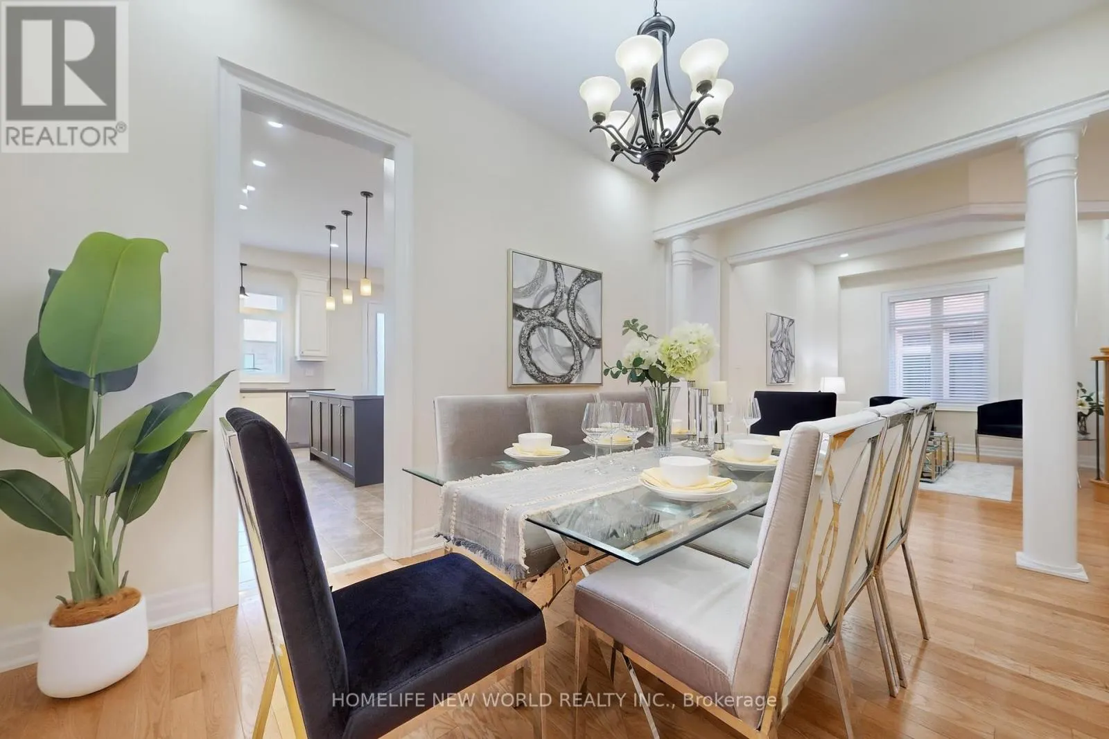 36 STRAWBRIDGE FARM DRIVE
