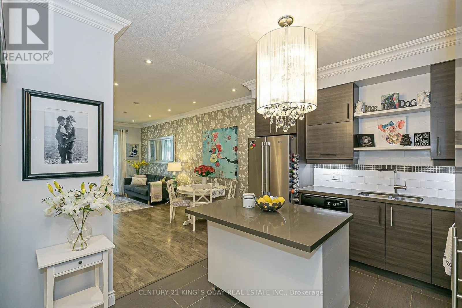 103 - 277 SOUTH PARK ROAD