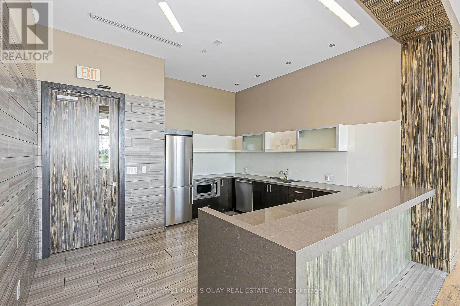 103 - 277 SOUTH PARK ROAD
