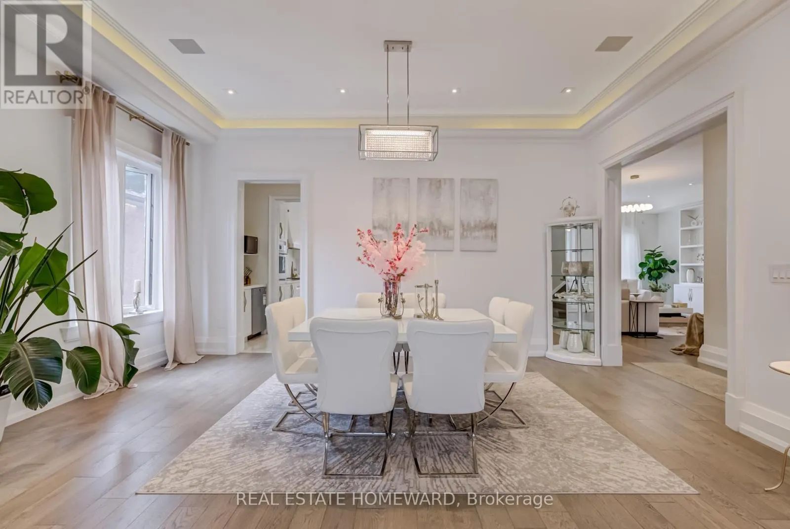 6 MACKAY DRIVE