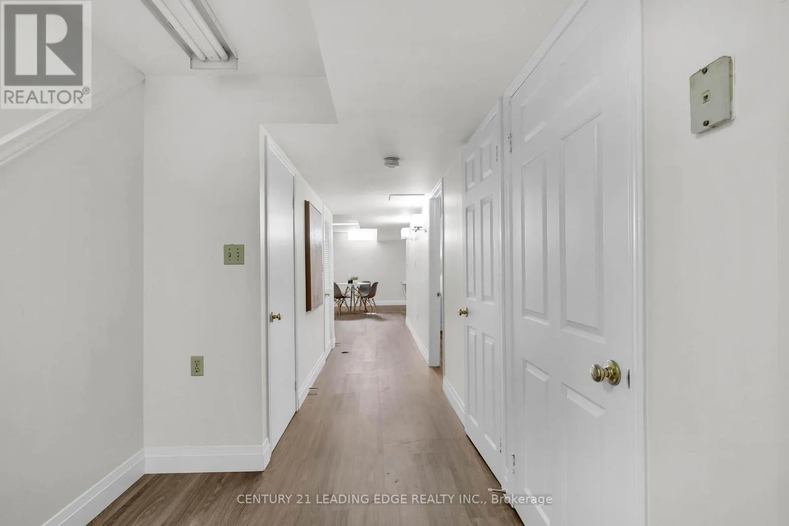 39 LAVRON COURT