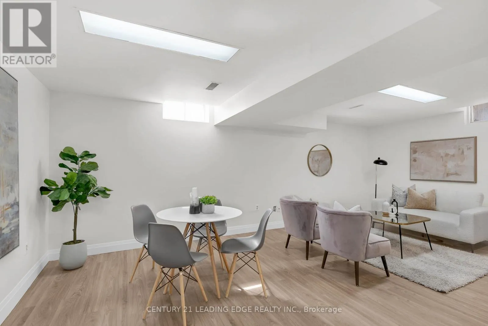 39 LAVRON COURT