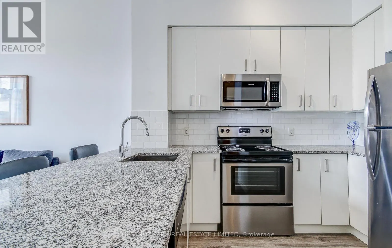 109 - 11611 YONGE STREET