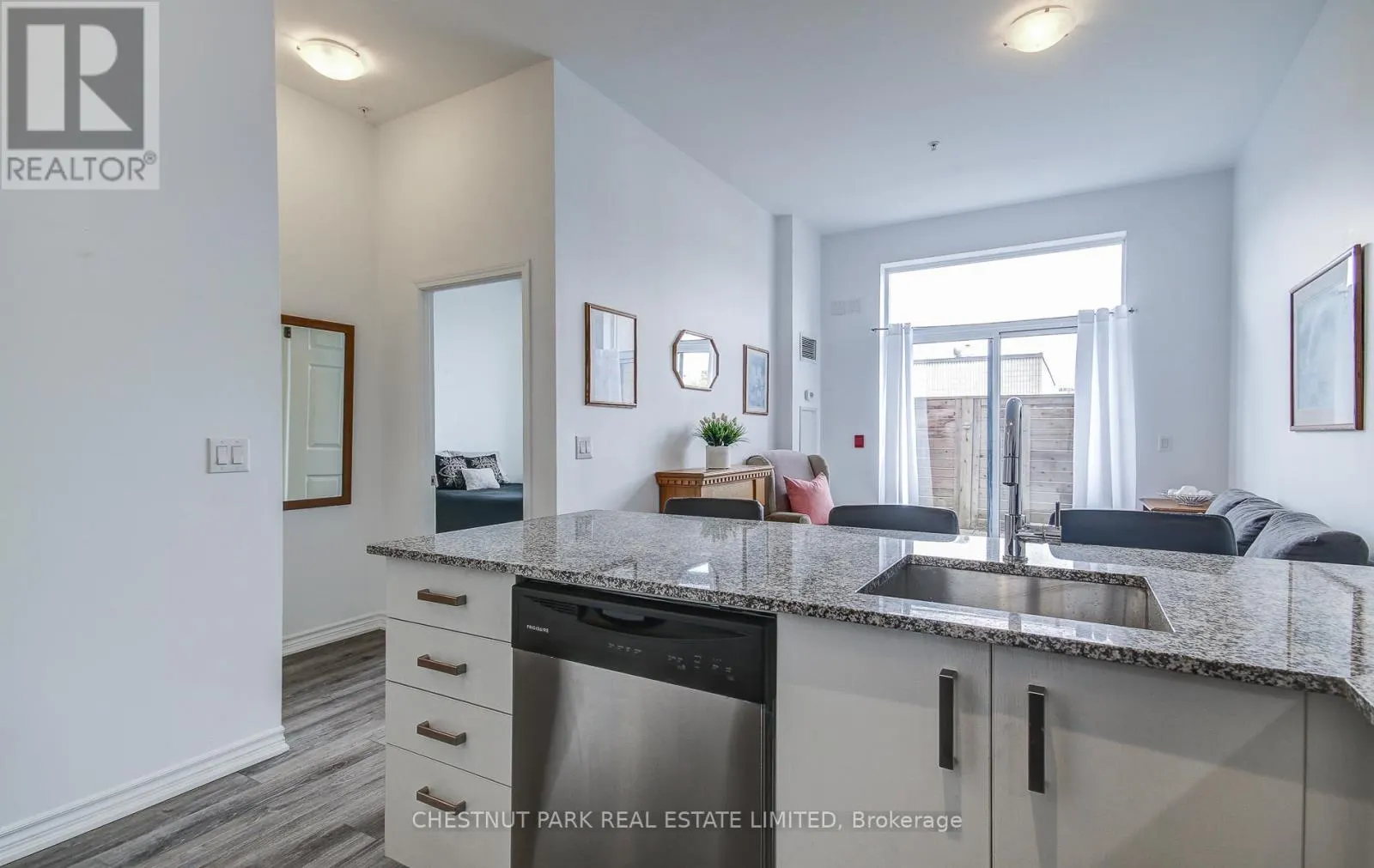 109 - 11611 YONGE STREET