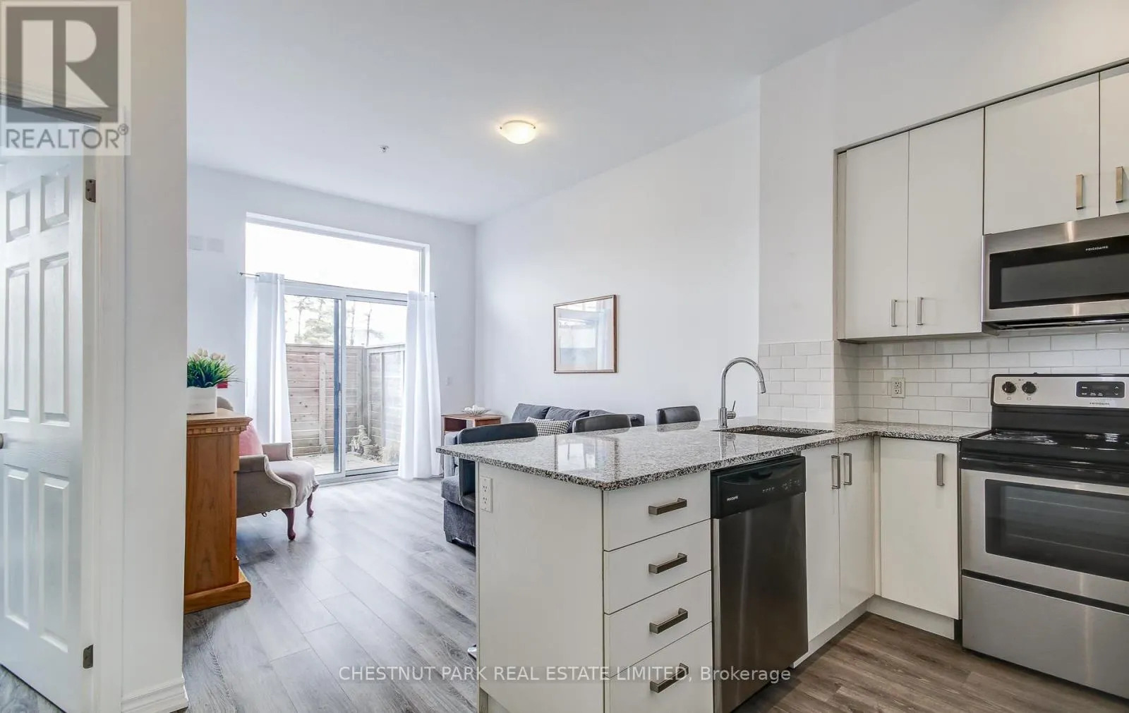 109 - 11611 YONGE STREET