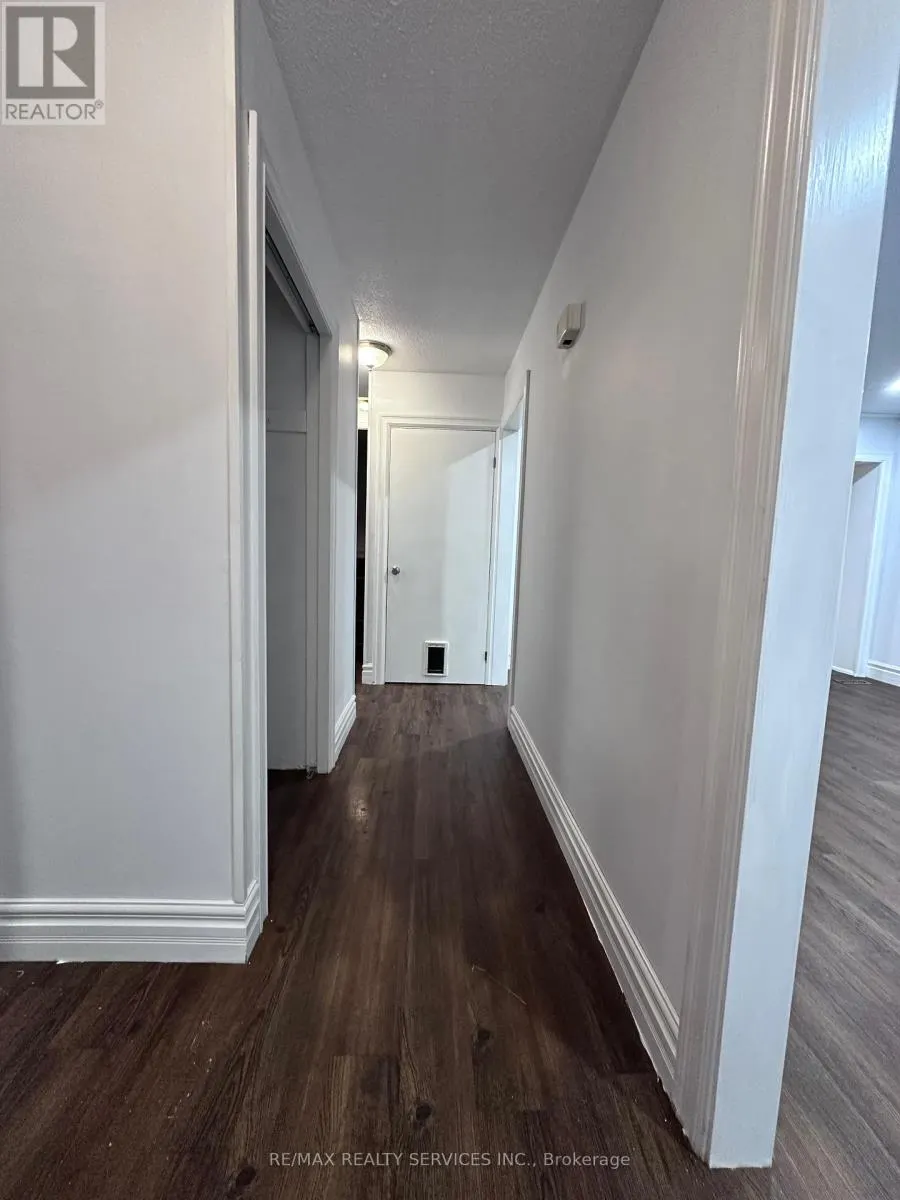 5 HAMMOND CRESCENT