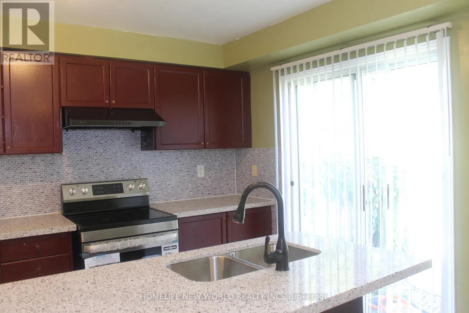 32 SELKIRK DRIVE