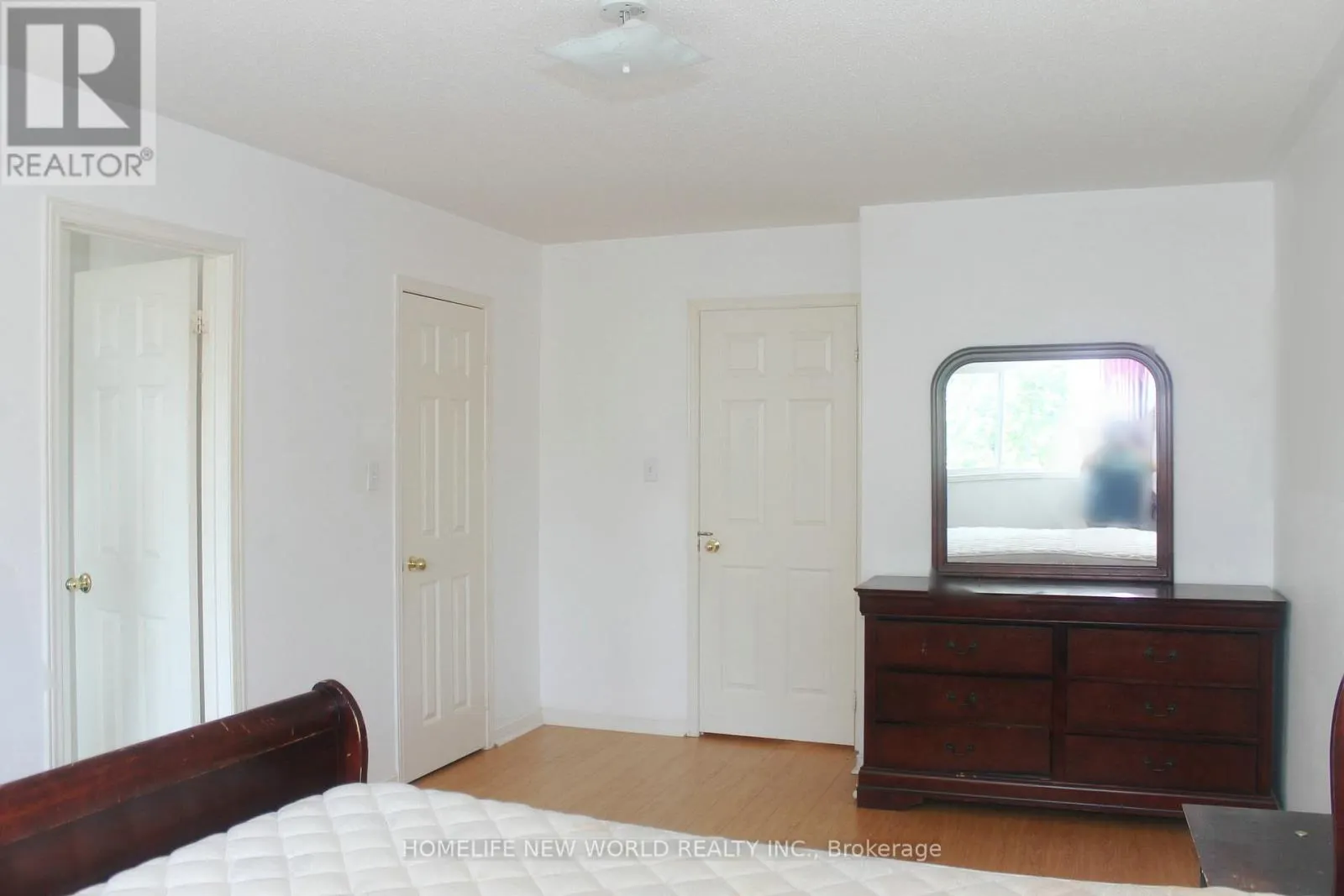 32 SELKIRK DRIVE