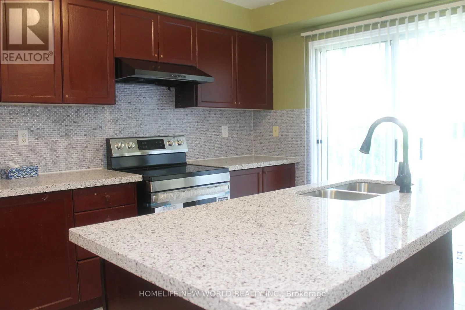 32 SELKIRK DRIVE