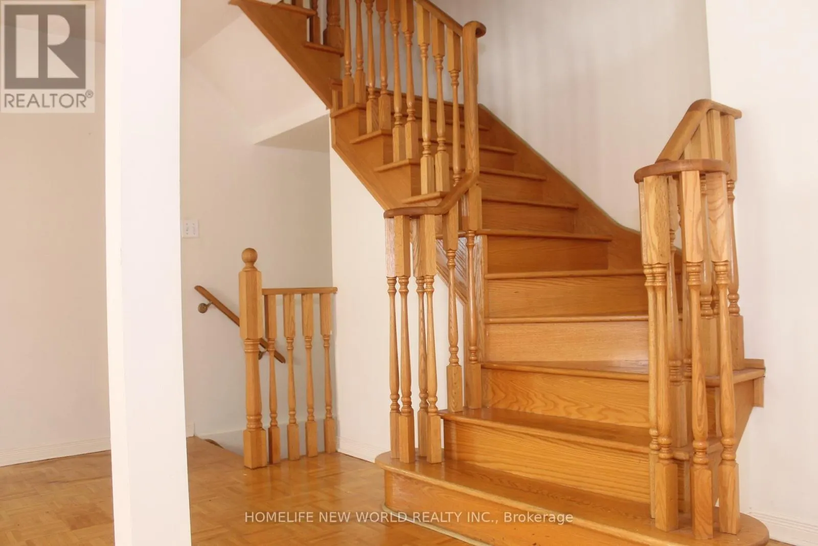32 SELKIRK DRIVE