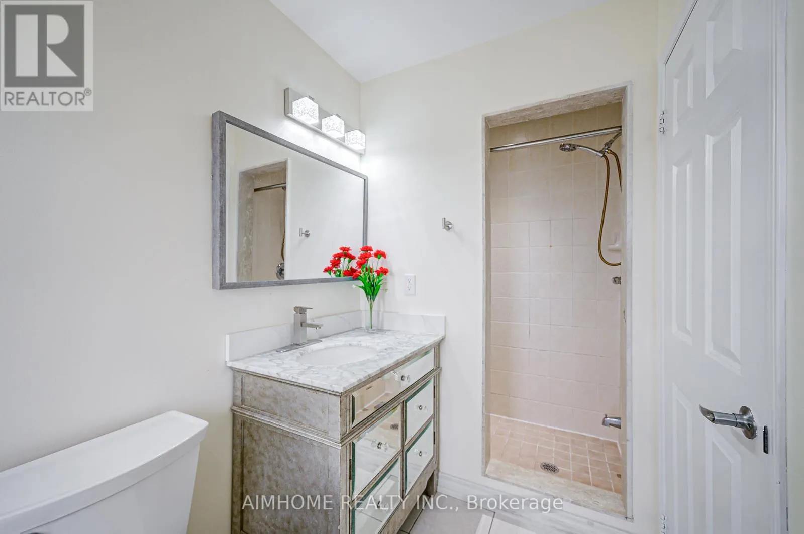 22 - 50 GREENSBOROUGH VILLAG CIRCLE