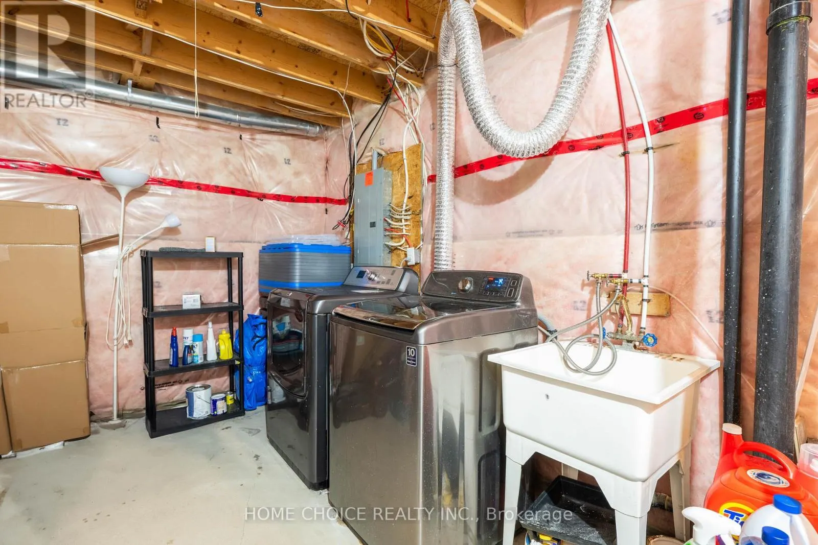 328 RITA'S AVENUE N