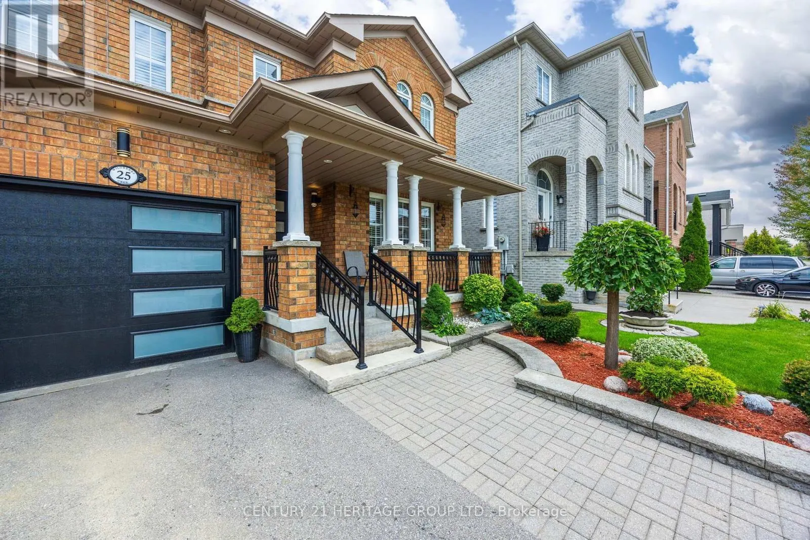 25 WILDBERRY CRESCENT