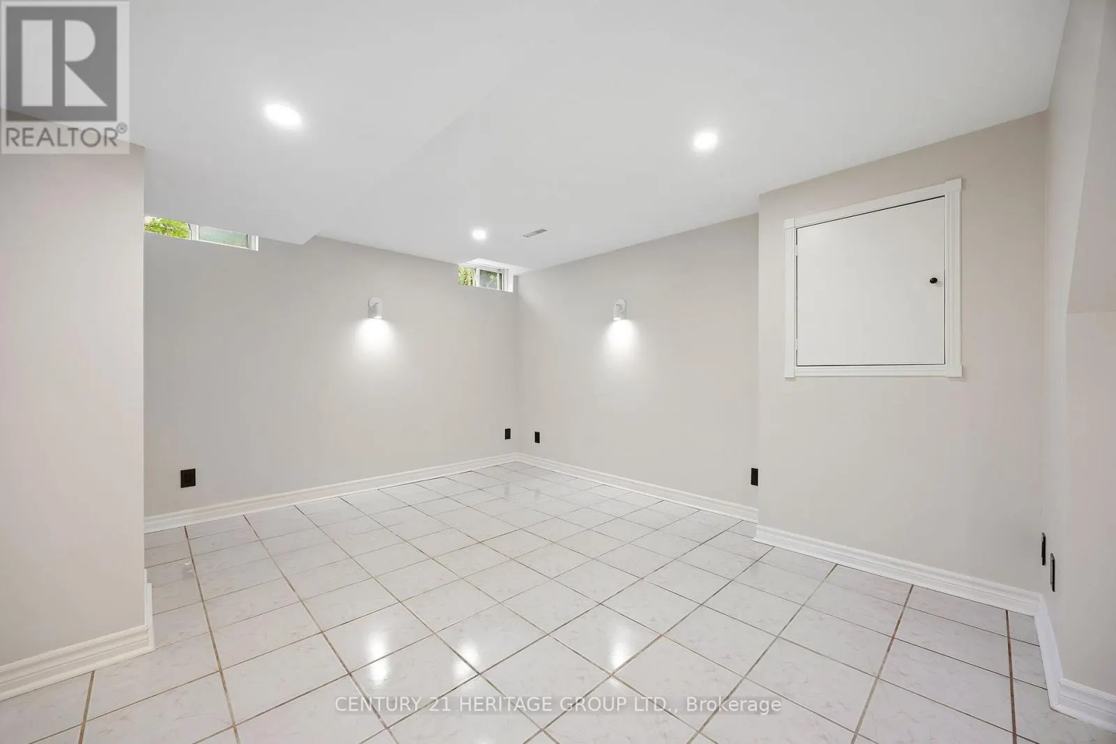 25 WILDBERRY CRESCENT