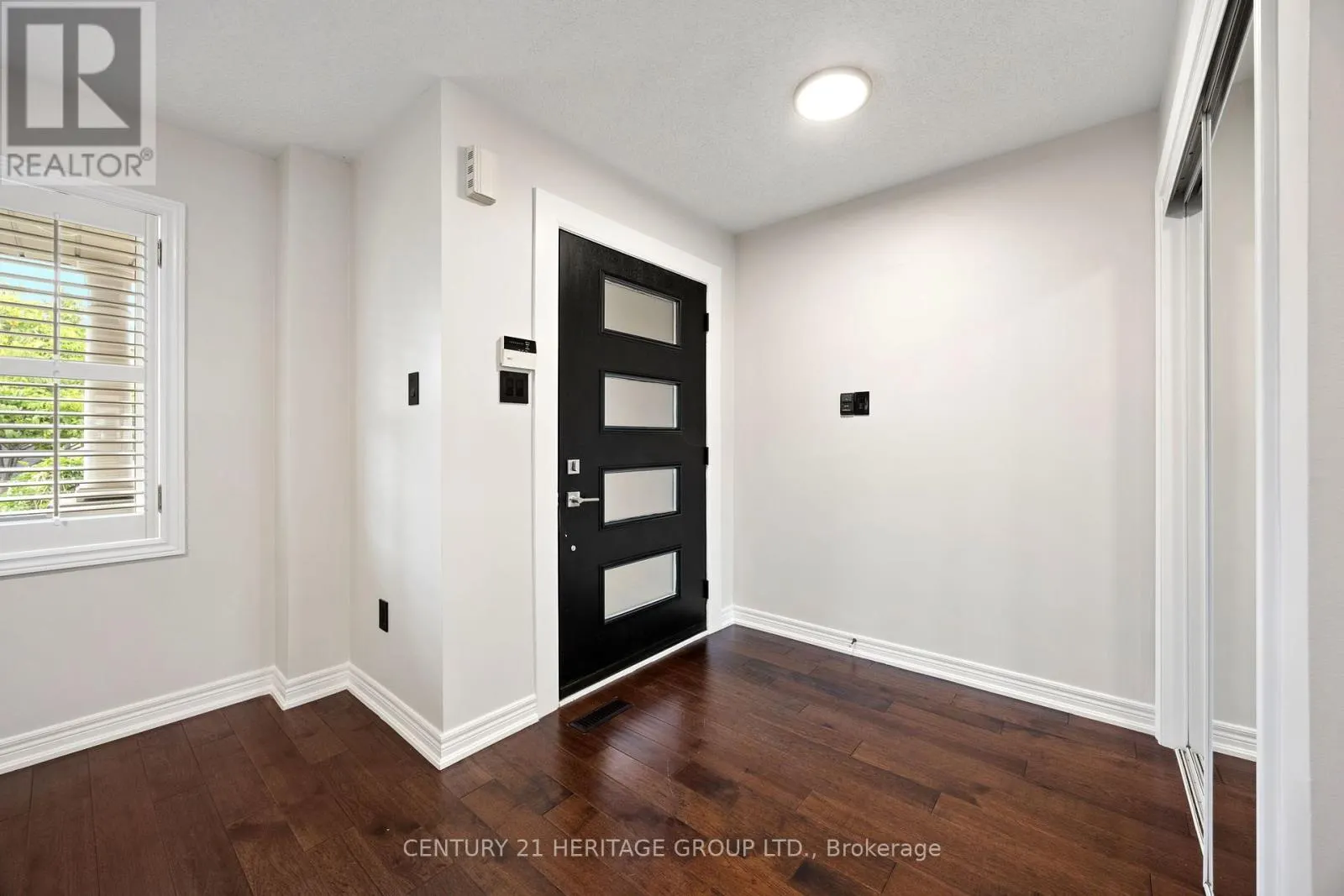 25 WILDBERRY CRESCENT