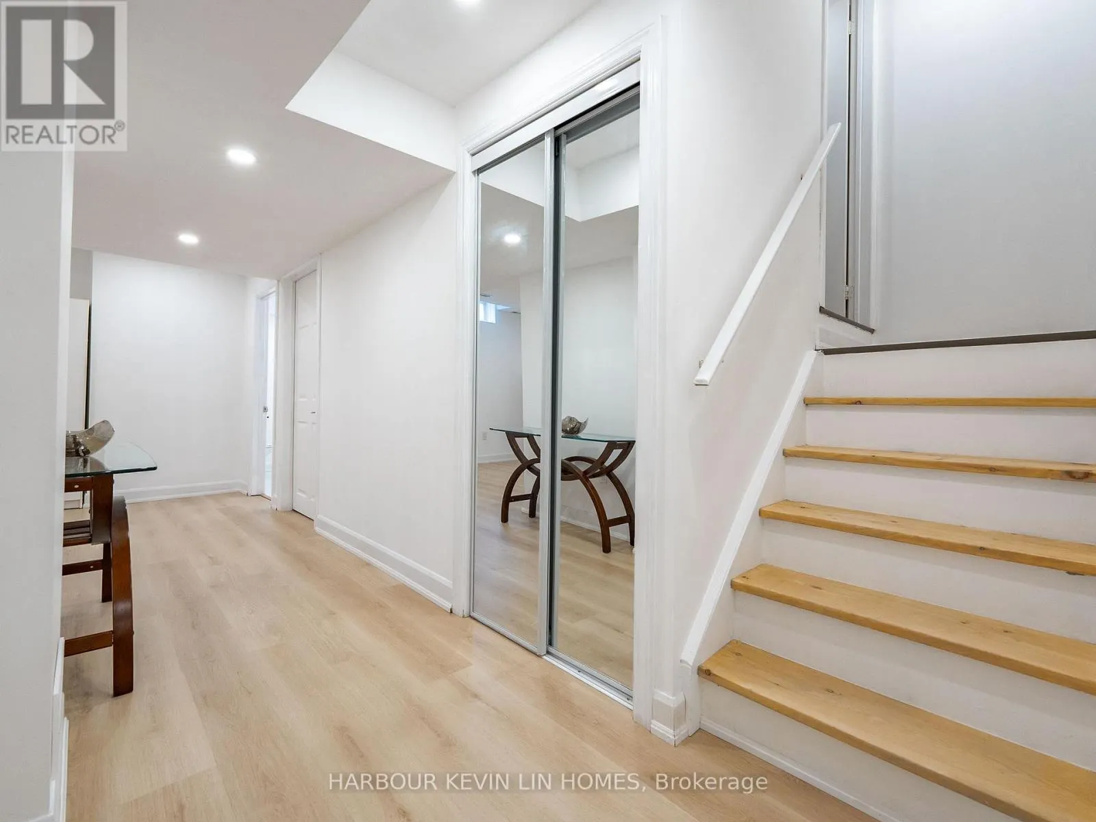 84 GRASSLANDS AVENUE