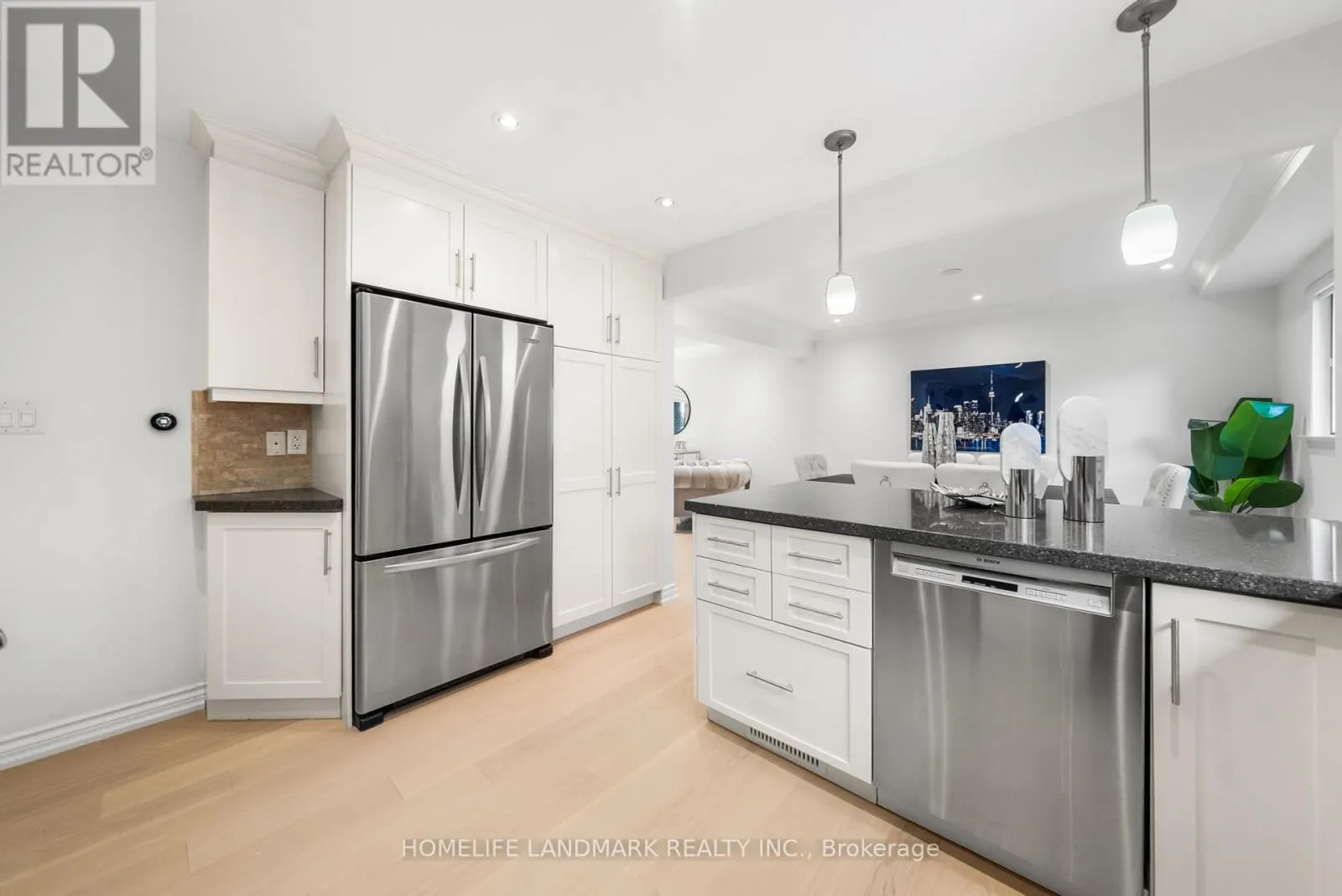 11 JONDAN CRESCENT