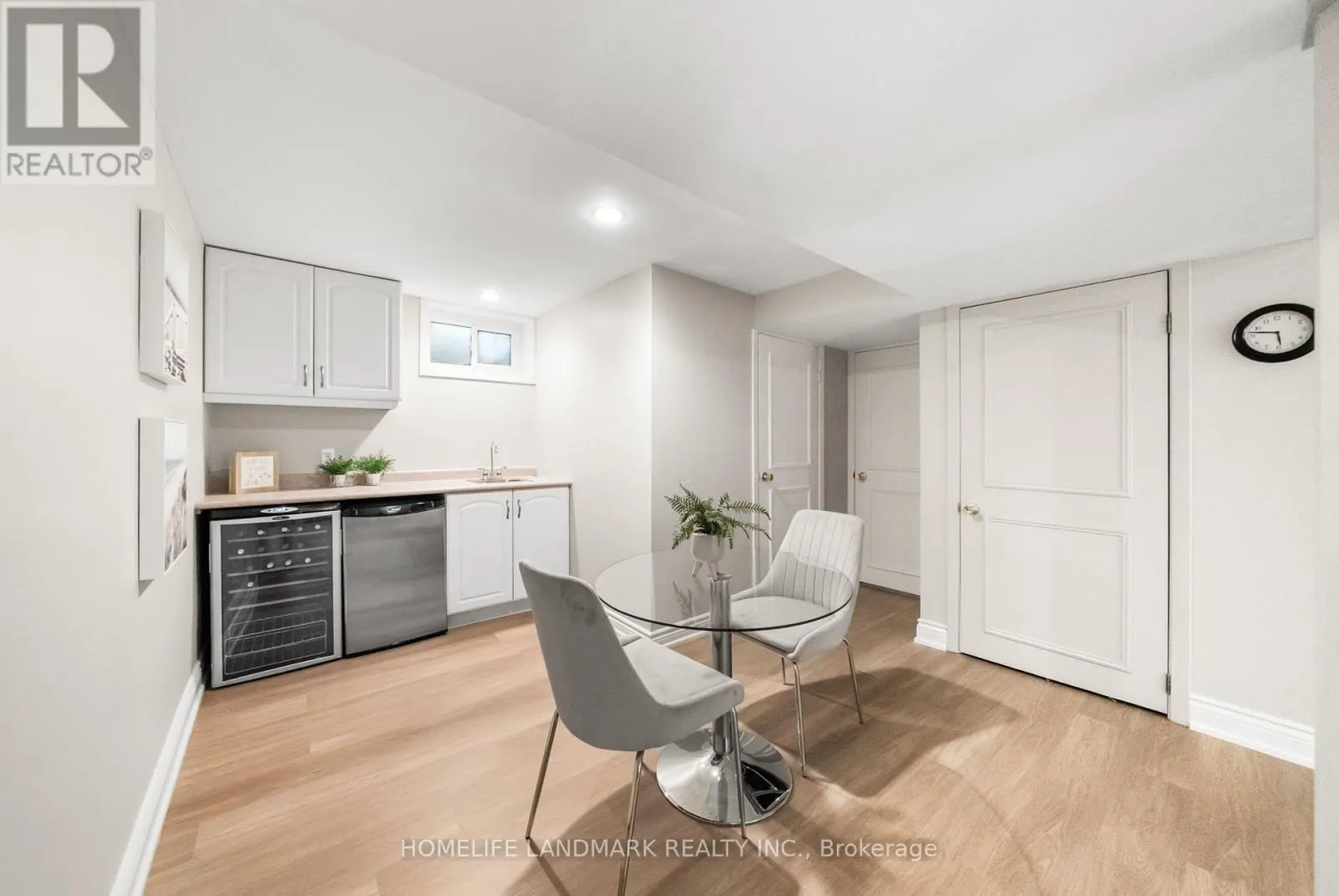 11 JONDAN CRESCENT