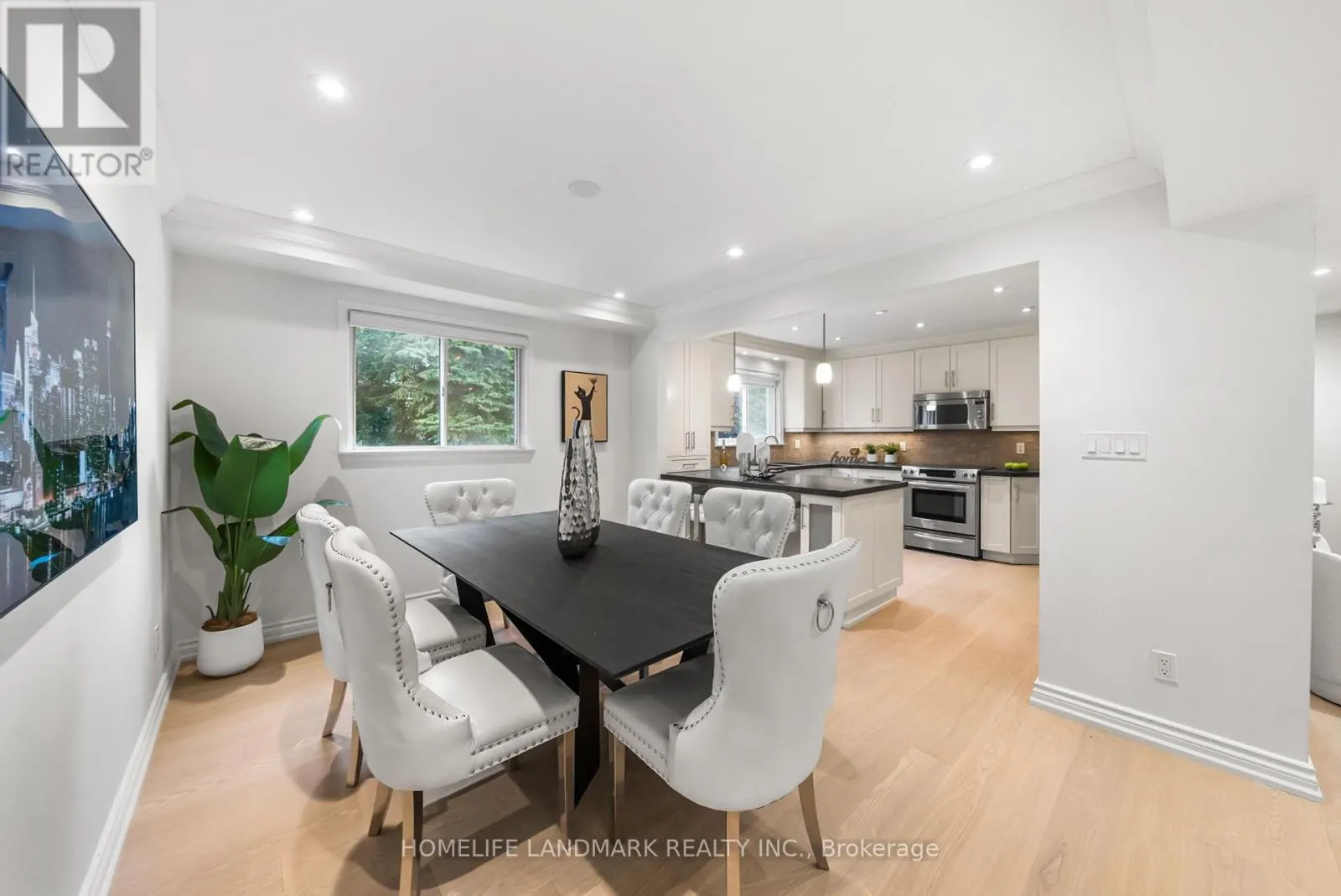 11 JONDAN CRESCENT