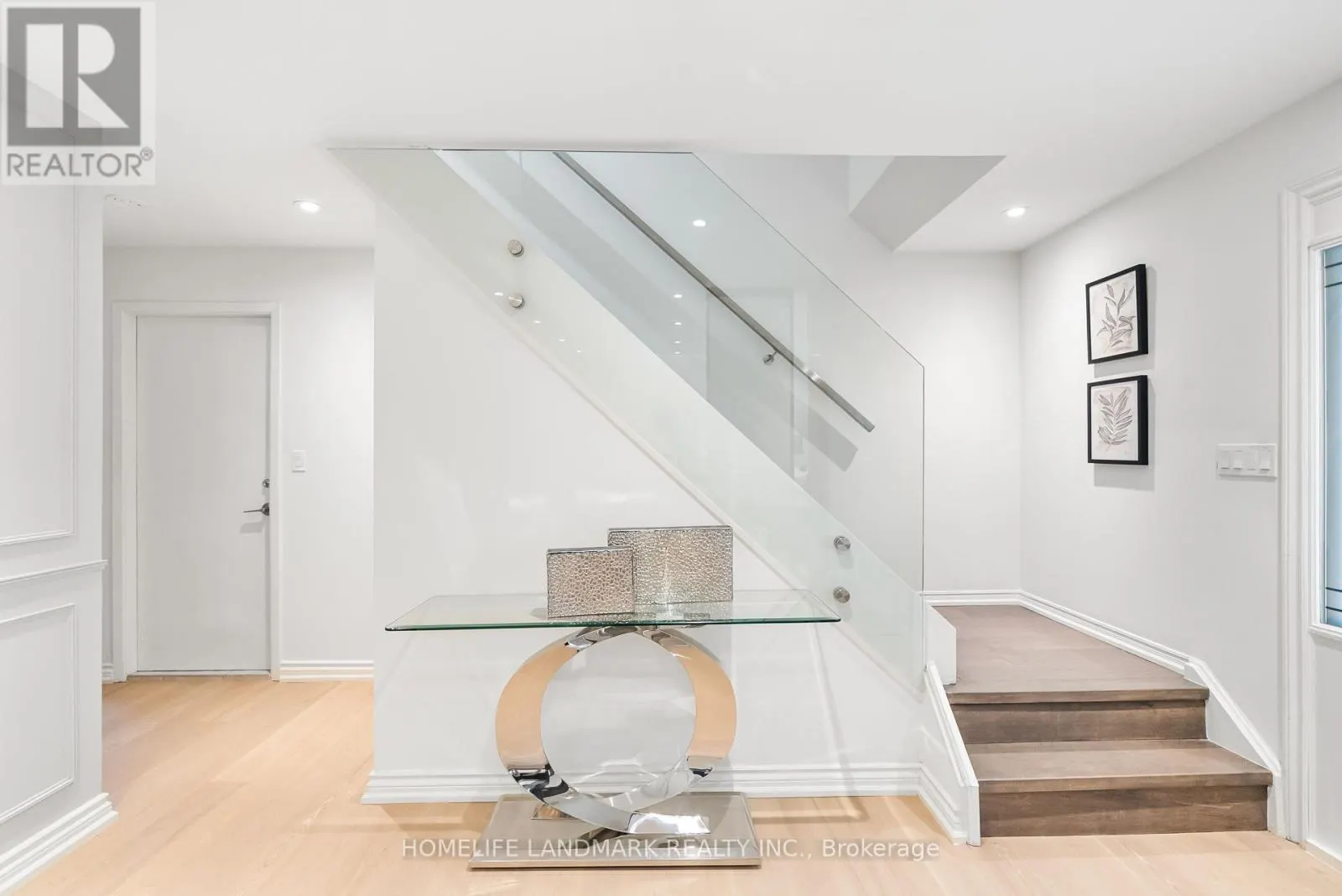 11 JONDAN CRESCENT