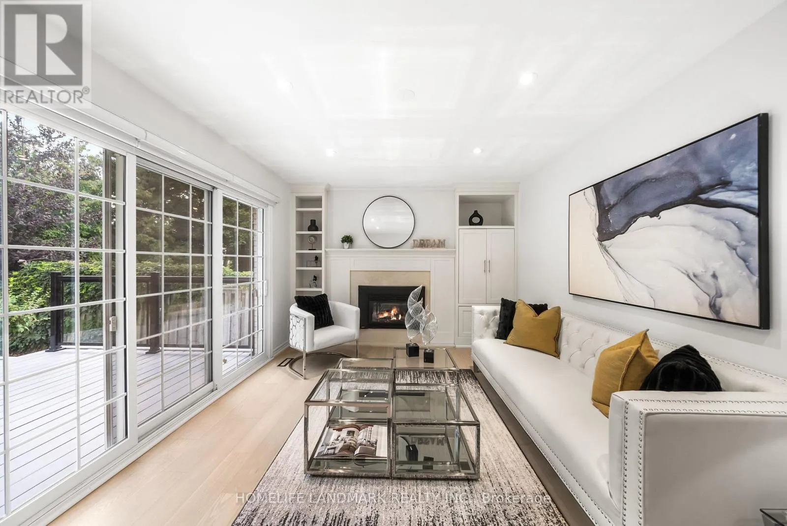 11 JONDAN CRESCENT
