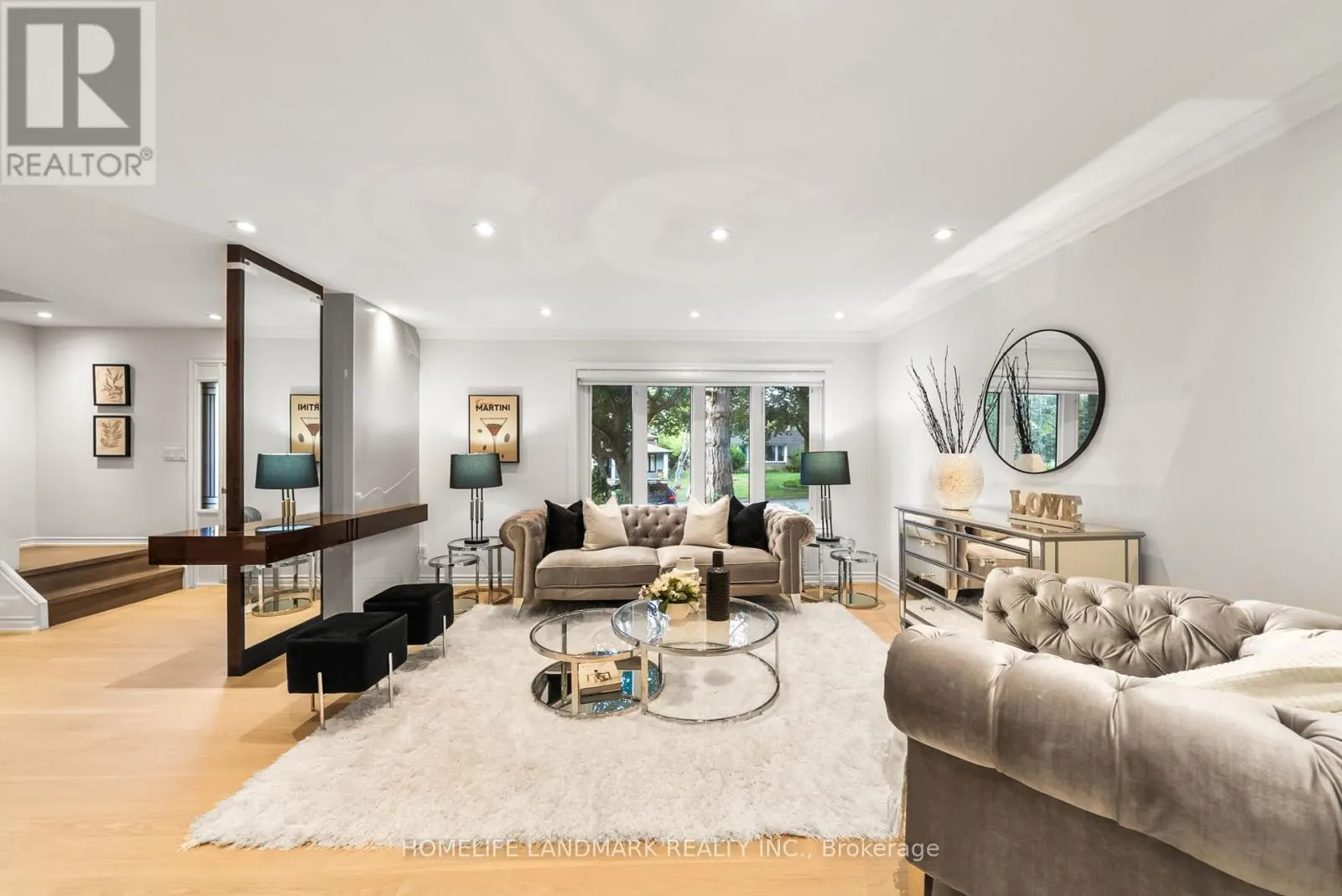11 JONDAN CRESCENT