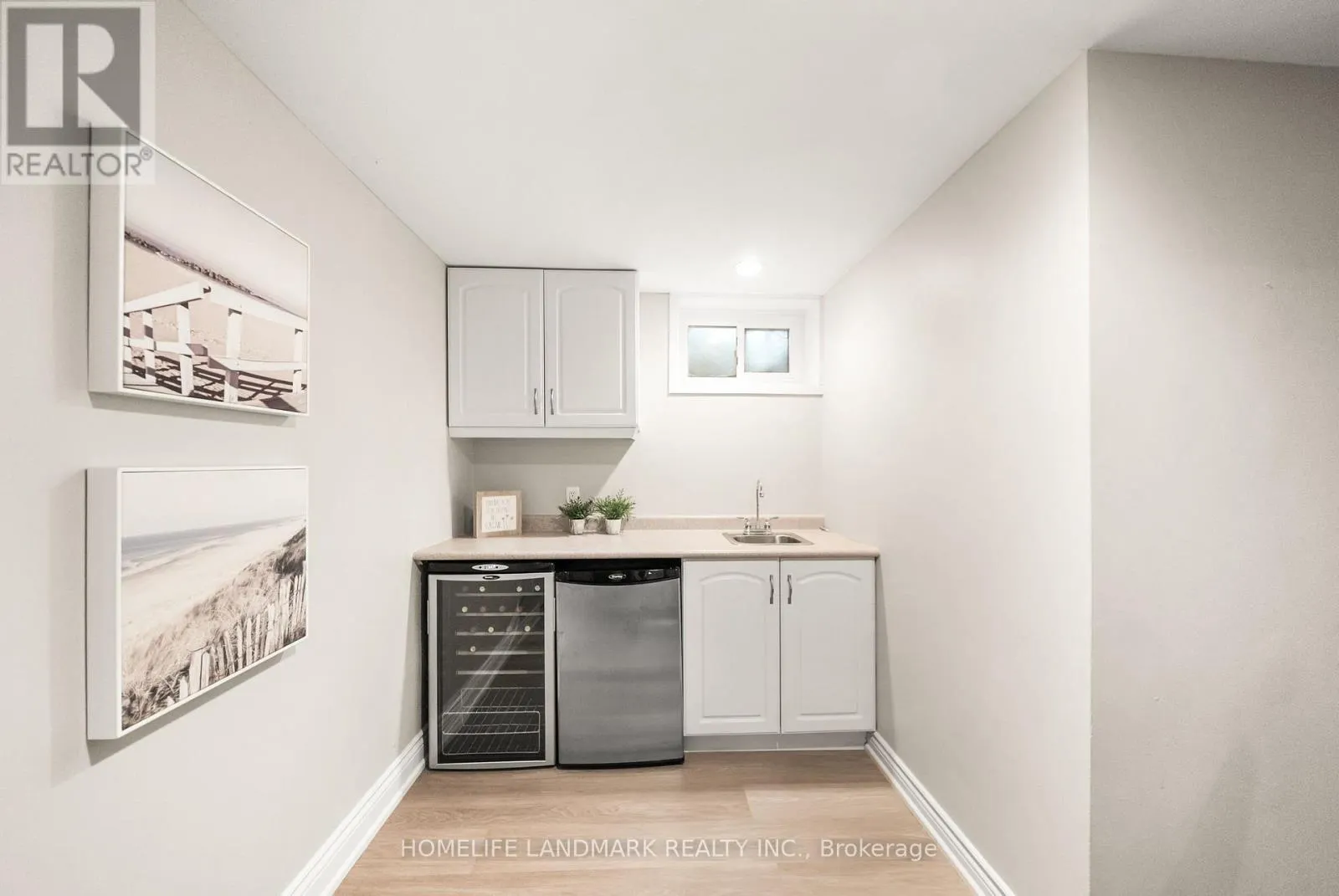 11 JONDAN CRESCENT
