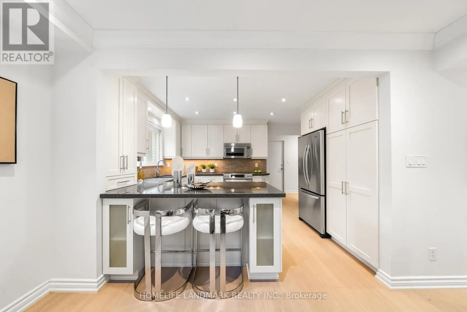 11 JONDAN CRESCENT