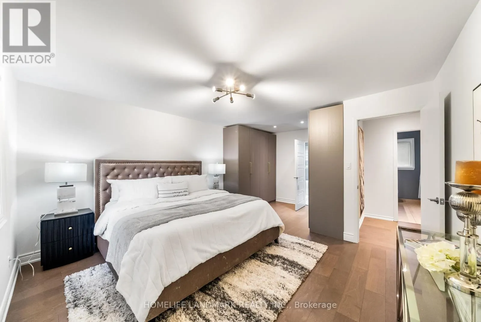 11 JONDAN CRESCENT