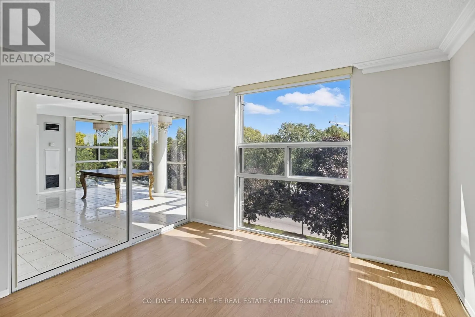 404 - 30 HARDING BOULEVARD W