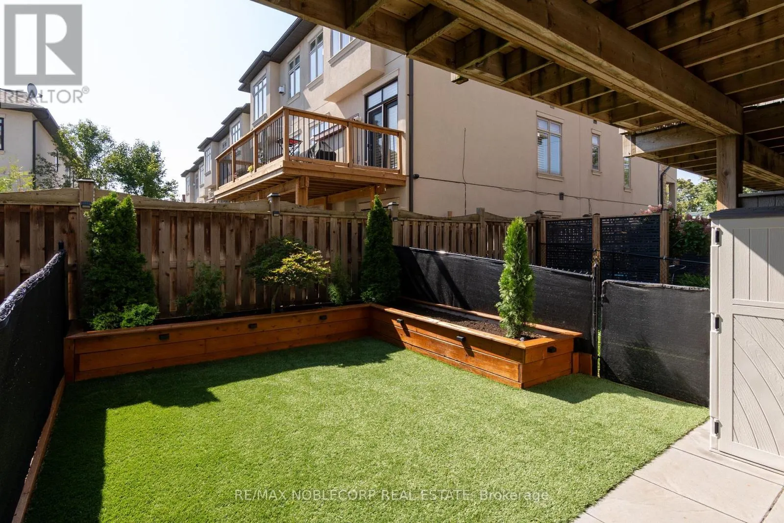 5 - 9 POWSELAND CRESCENT